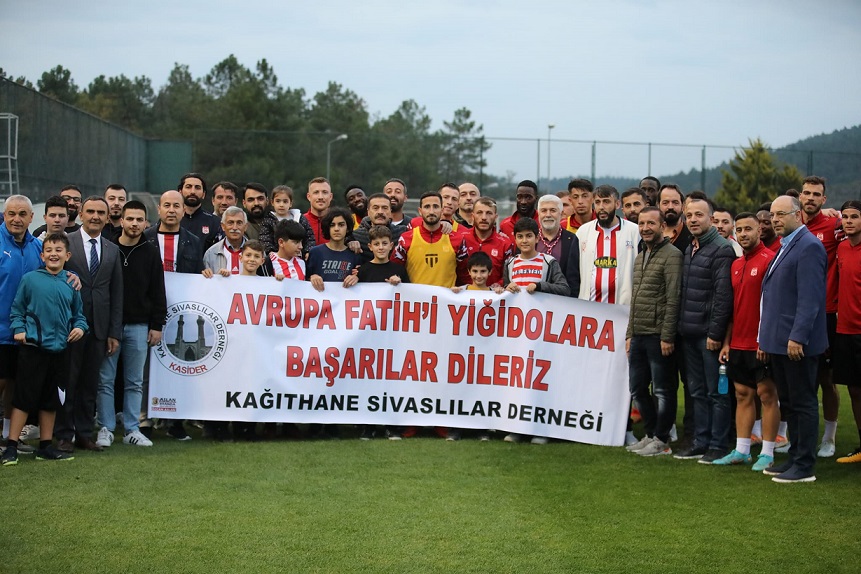 Kağıthane  Sivaslılar Deneği’nden Sivasspor’a Destek Ziyareti