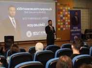 <strong></noscript>KÂĞITHANE BELEDİYESİ İLÇEDEKİ TÜM GENÇLERİ AFETLERE KARŞI EĞİTİYOR</strong>