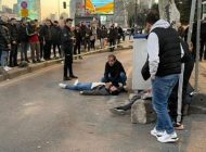 <strong></noscript>Kağıthane’de Motosikletle gelip kurşun yağdırdılar: 1 ölü, 2 yaralı</strong>