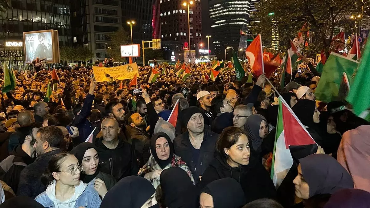 “İsrail İstanbul Başkonsolosluğu önündeki protestolarda 1 kişi hayatını kaybetti