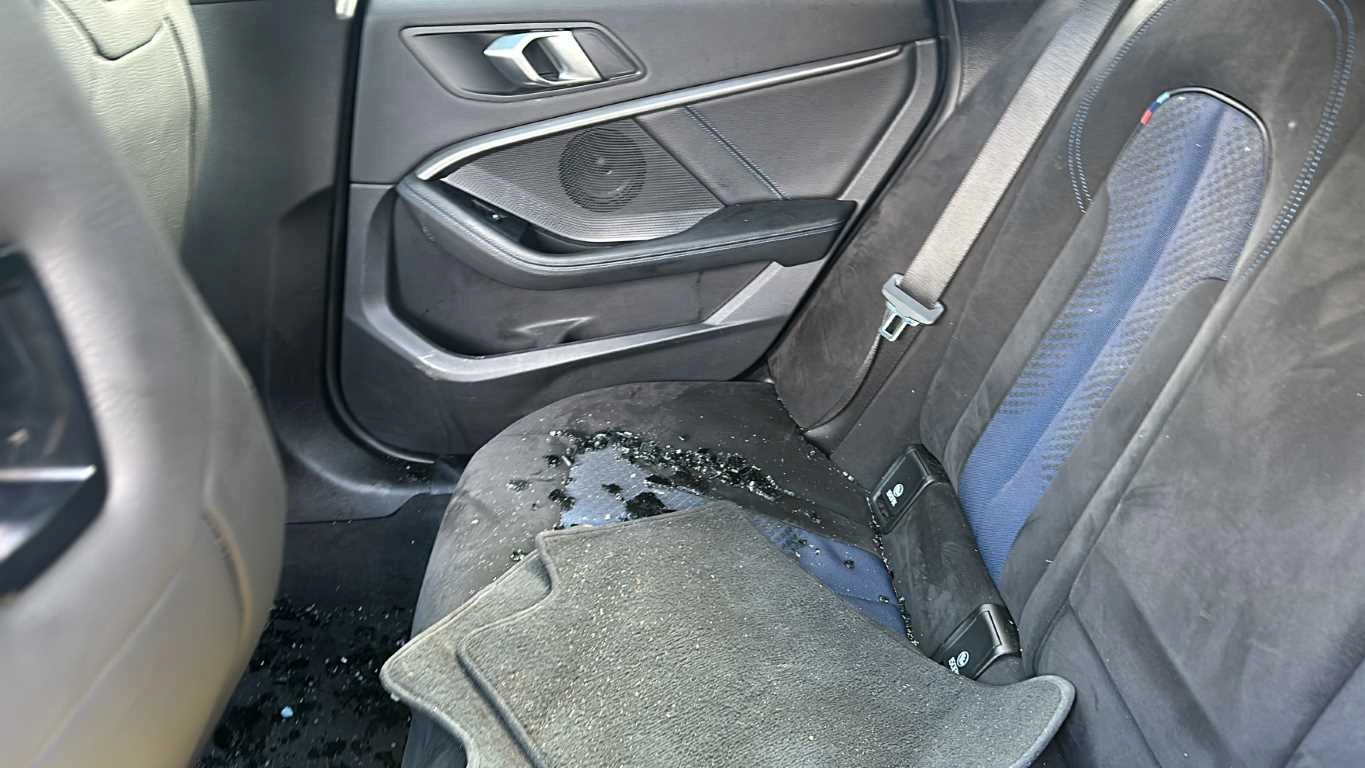 Kağıthane’de Otomobil Silahlı Saldırıya Uğradı