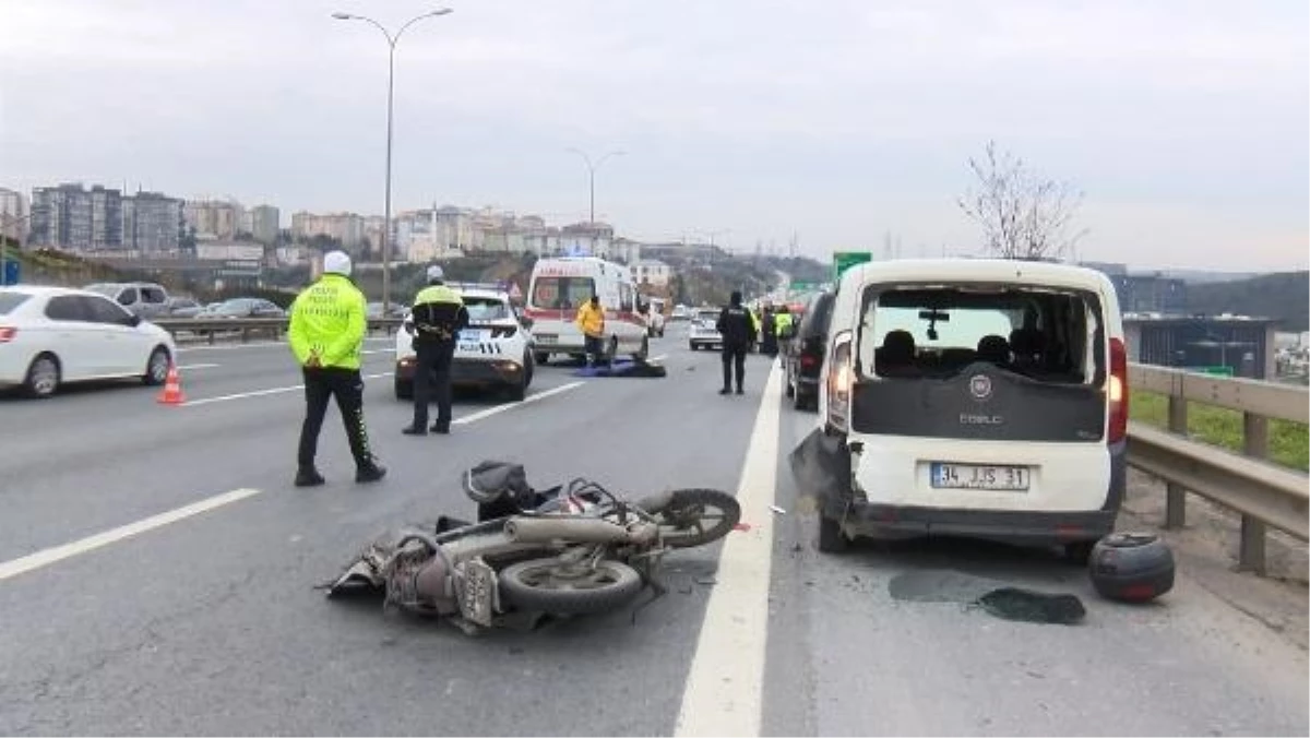 Kağıthane TEM Otoyolunda Motosikletli Kurye Hayatını Kaybetti