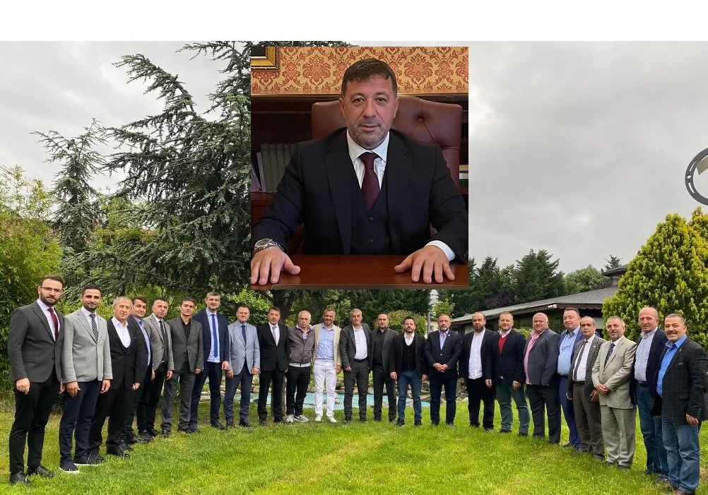 MHP KAĞITHANE’DEN MUHTARLARA KAHVALTI