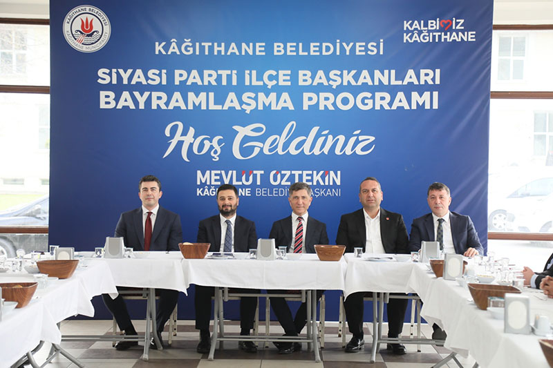 BAYRAMIN ESENLİĞİ SİYASETE DE YANSIDI