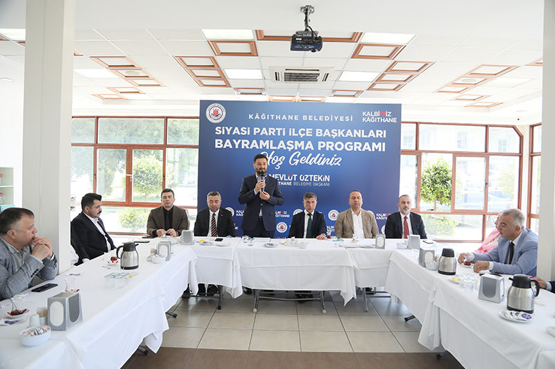SİYASİ PARTİ İLÇE BAŞKANLARI KÂĞITHANE’DE BAYRAMDA BULUŞTU