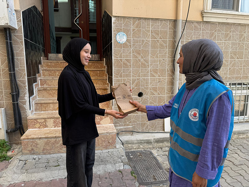 KÂĞITHANE BELEDİYESİNDEN YKS ÖNCESİ ÖĞRENCİLERE MORAL DESTEĞİ