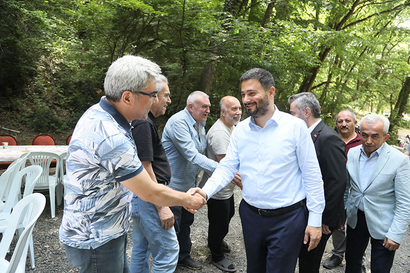 BAŞKAN ÖZTEKİN DERNEK PİKNİKLERİNDE HEMŞEHRİLERLE BULUŞTU