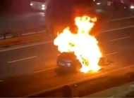 Kağıthane’de Kaza: Araç Yandı, Sürücü Yaralandı