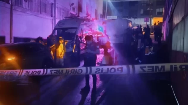 Düğün çıkışı tartıştığı yakınını başına taşla vurarak öldürdü