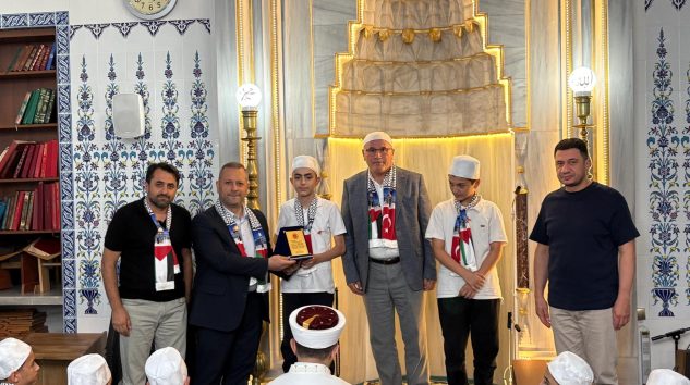 GAZZE İÇİN  MANEVİ BİR REKOR DA HAFIZ ÖZDEMİR’DEN