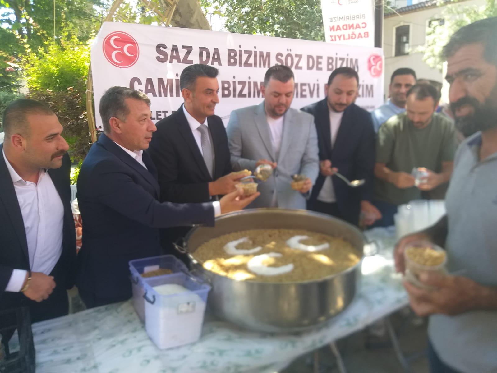 MHP KAĞITHANE’DEN AŞURA ETKİNLİĞİ