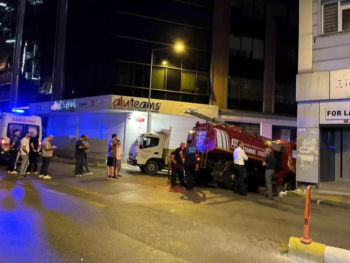 Kağıthane’de İş Merkezinde Yangın