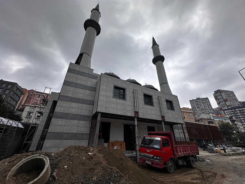 AYAZMA CAMİİ VE KÜLLİYESİ KÂĞITHANE’YE DEĞER KATIYOR