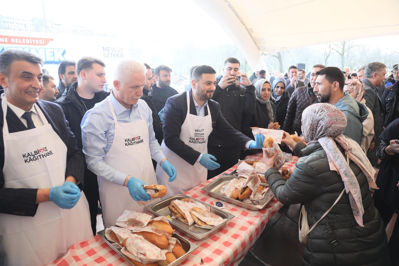 25 BİN KAĞITHANELİ BALIĞA DOYDU