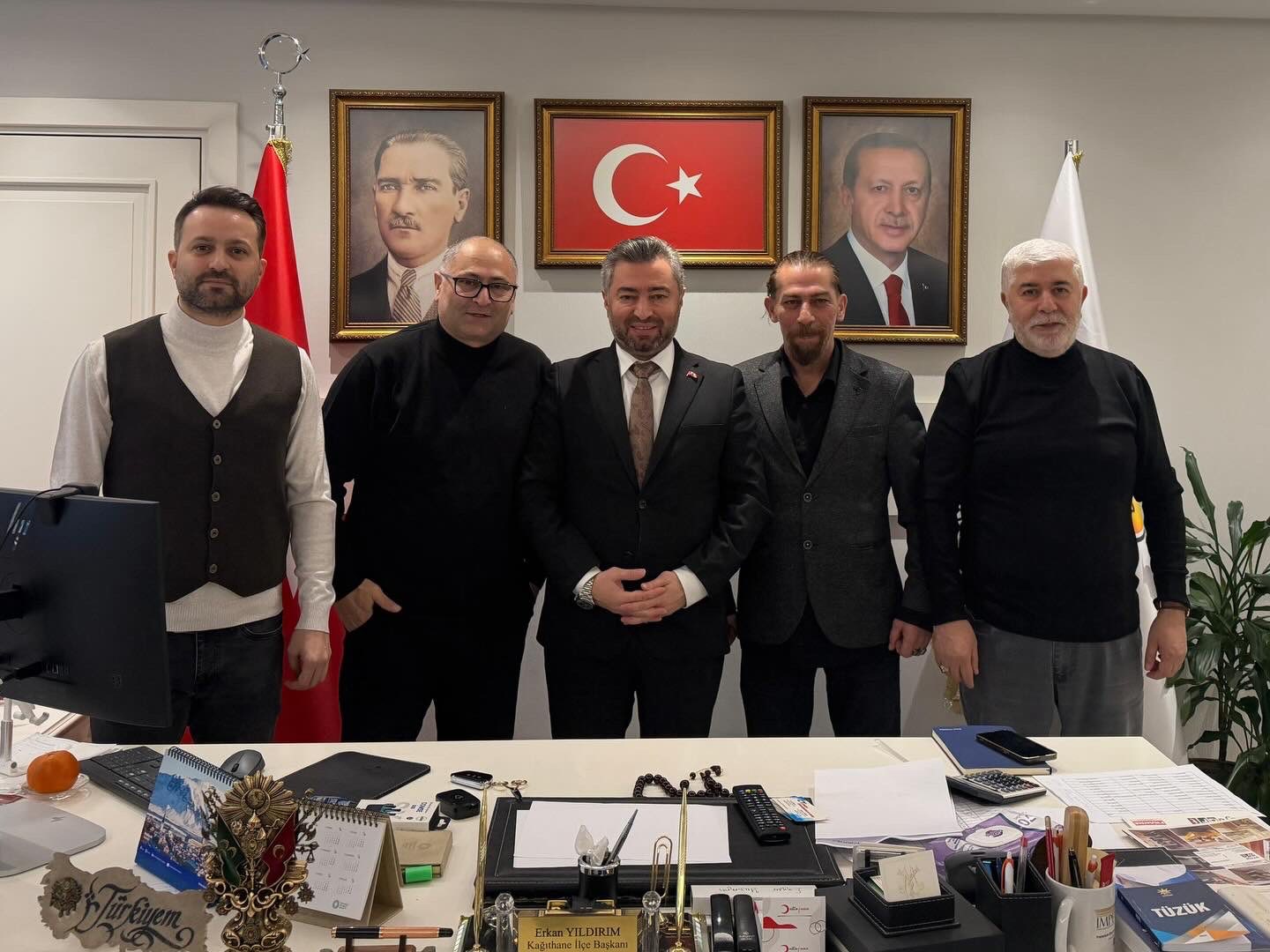 AK Parti Kağıthane Basınını Unutmadı