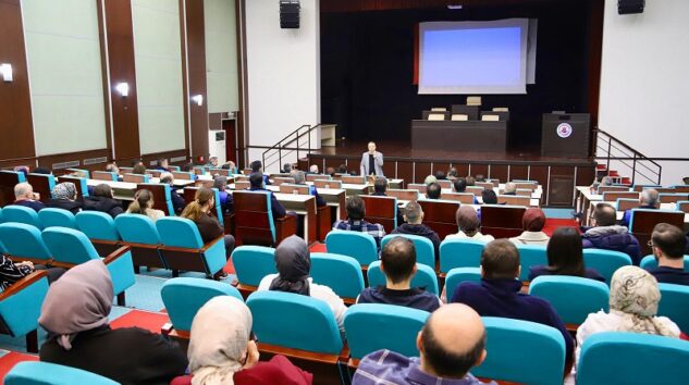 KÂĞITHANE BELEDİYESİ PERSONELİNE KANSERDE ERKEN TEŞHİS SEMİNERİ