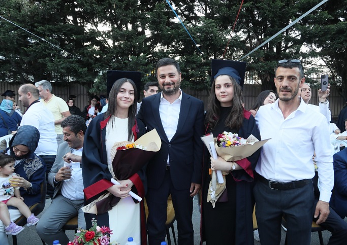 KÂĞITHANE BELEDİYESİ GENÇLERİN YKS ÜCRETLERİNİ KARŞILIYOR