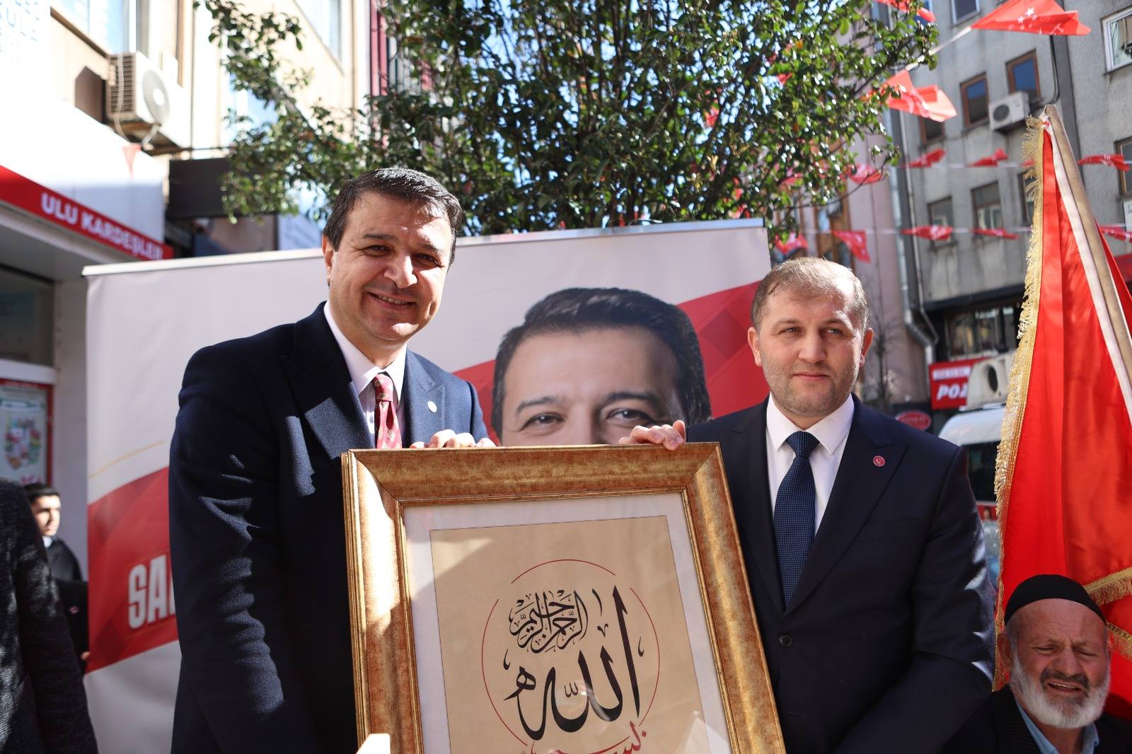 SAADET KAĞITHANE YENİ BİNASININ AÇILIŞINI YAPTI