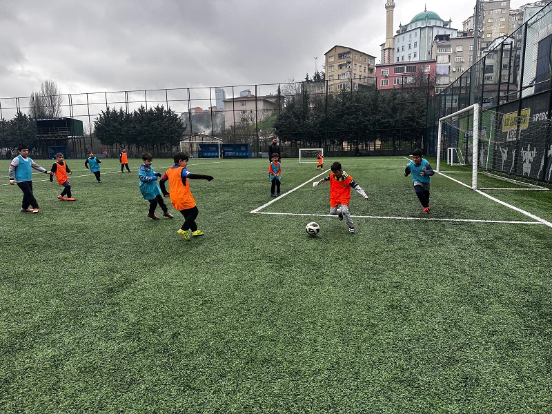 KIŞ SPOR OKULLARI’NDA EĞİTİMLER DEVAM EDİYOR