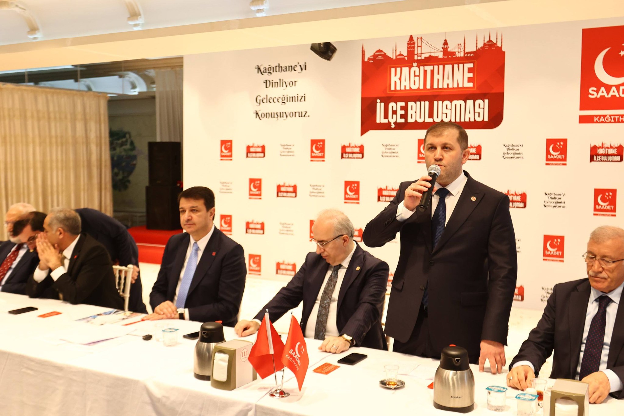 SAADET KAĞITHANE’DE  İSTİŞARE SOFRASI KURDU