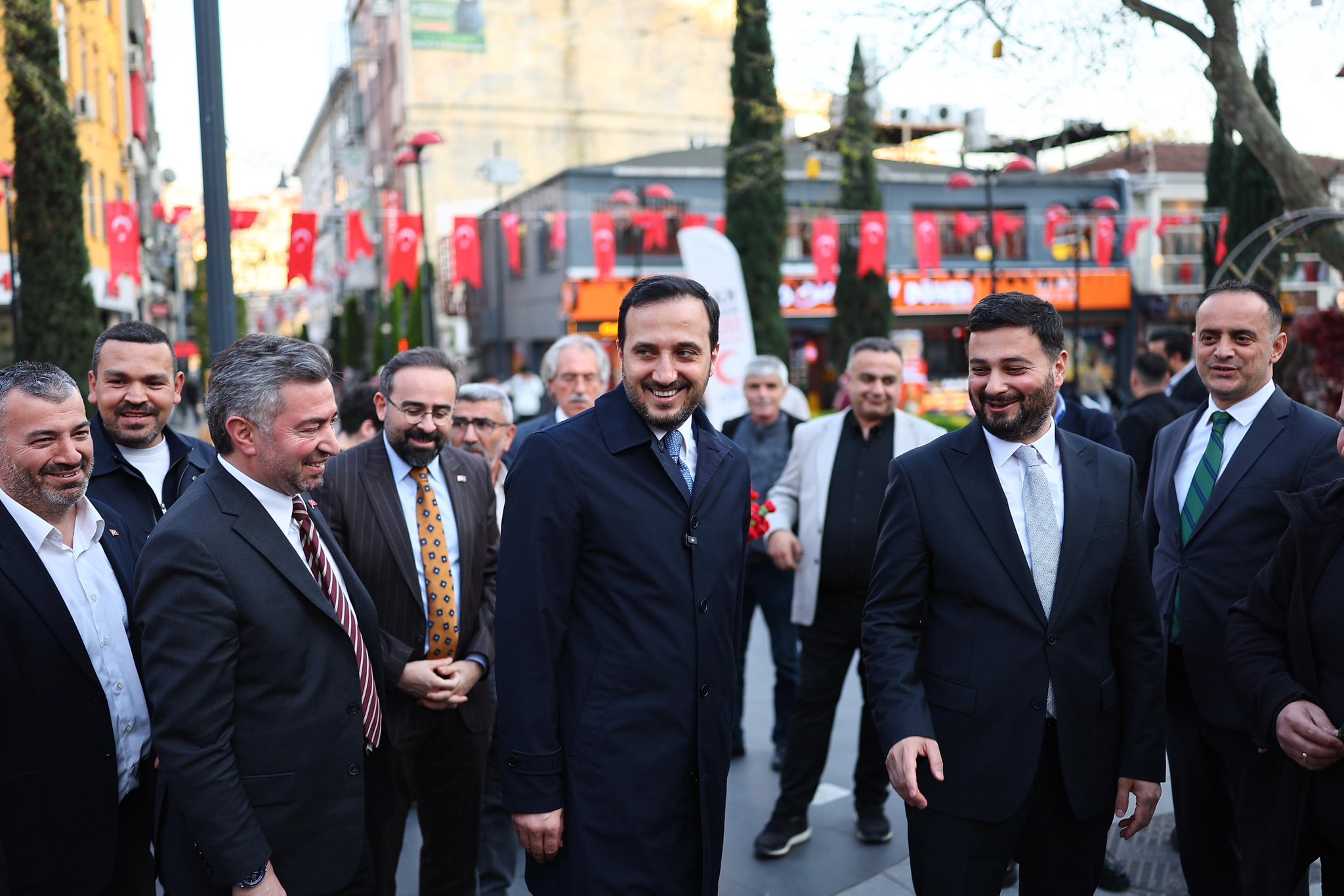 İL BAŞKANI ÖZDEMİR,  5 VEKİLLE KAĞITHANE’NİN NABZINI TUTTULAR