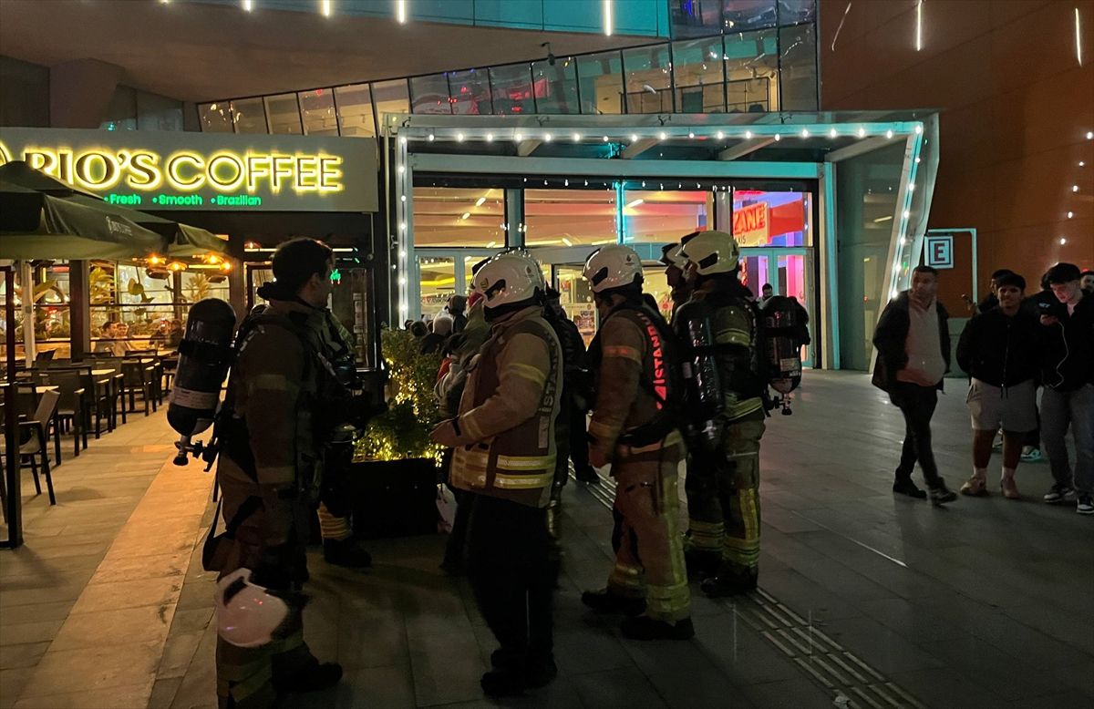 Alışveriş Merkezinde Yangın