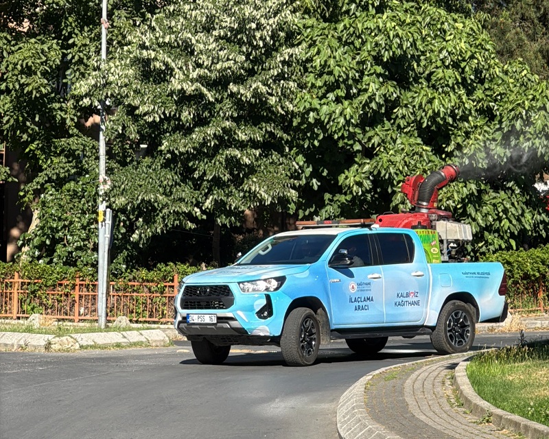 KÂĞITHANE’DE YAZ BOYUNCA HAŞERE VE SİVRİSİNEKLE MÜCADELE SÜRÜYOR