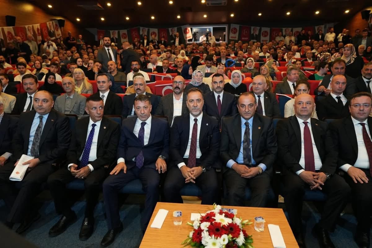 MHP KAĞITHANE’DEN MUHTEŞEM KONGRE