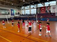 YAZ SPOR OKULLARI KÂĞITHANE’DE YOĞUN KATILIMLA SÜRÜYOR