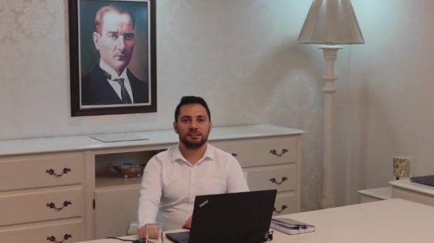 CHP KAĞITHANE İLÇE BAŞKANI BERBEROĞLU GÖREVDEN ALINDI