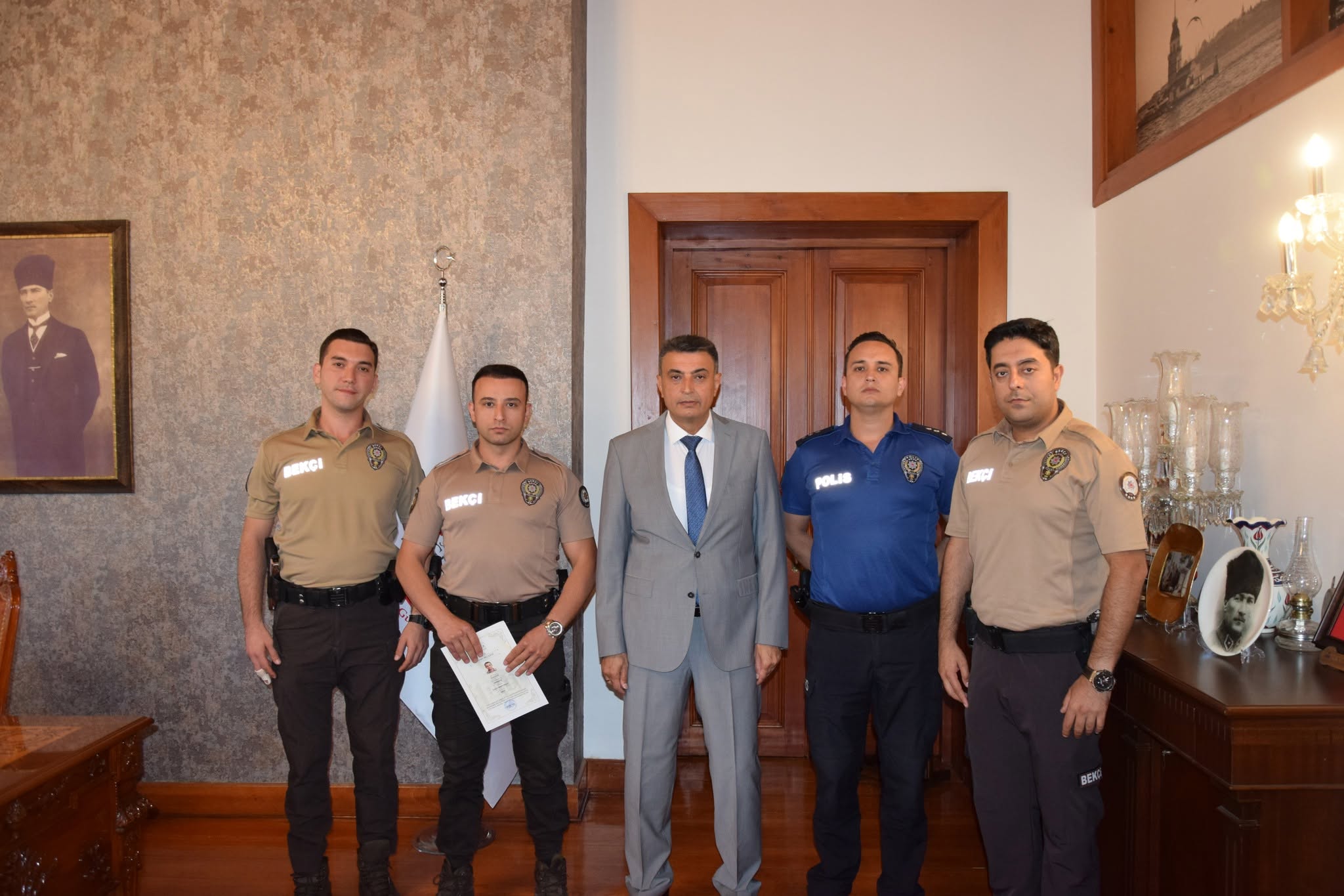 UYUŞTURURCU İLE MÜCADELEDE KAĞITHANE’YE ÖDÜL YAĞDI