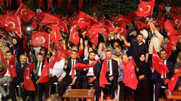 15 TEMMUZ DEMOKRASİ VE MİLLÎ BİRLİK GÜNÜ’NDE KÂĞITHANE TEK YÜREK OLDU
