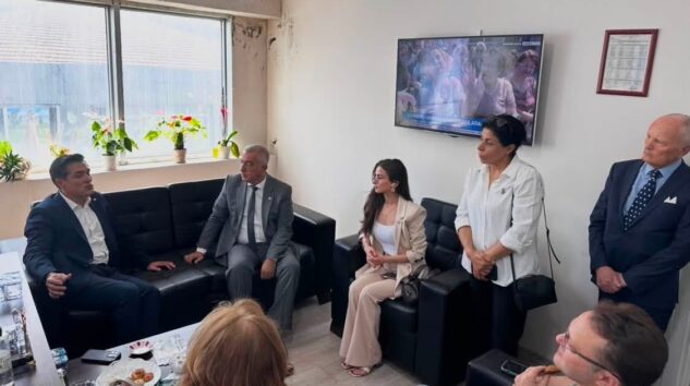 İYİ PARTİ KAĞITHANE’DE  SAHAYA ÇIKTI