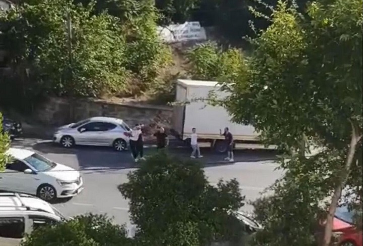Kağıthane’de Uyuşturucu Bağımlısı Kardeşini Yaraladı