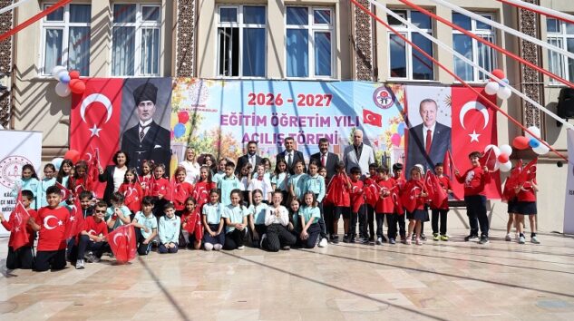 KÂĞITHANE’DE İLK DERS ZİLİ HEYECANI