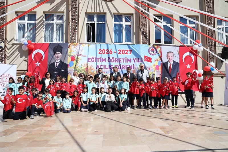 KÂĞITHANE’DE İLK DERS ZİLİ HEYECANI