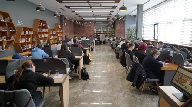 BELEDİYE’DEN ŞEHİR DIŞINDA OKUYAN ÜNİVERSİTE ÖĞRENCİLERİNE EĞİTİM DESTEĞİ